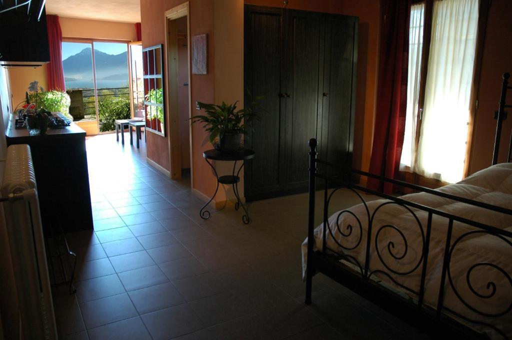 Bed And Breakfast Studios Alto Lago Di Como Gravedona Szoba fotó